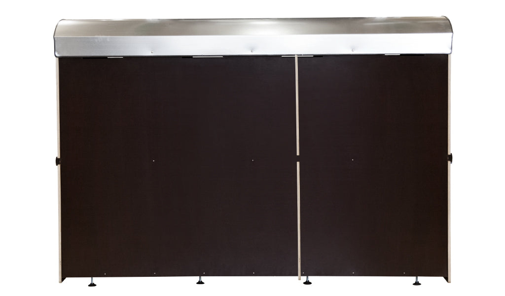 Seitenansicht eines schwarzen Farabo L Tischtennistischs mit silberner Umrandung und verstellbaren Füßen