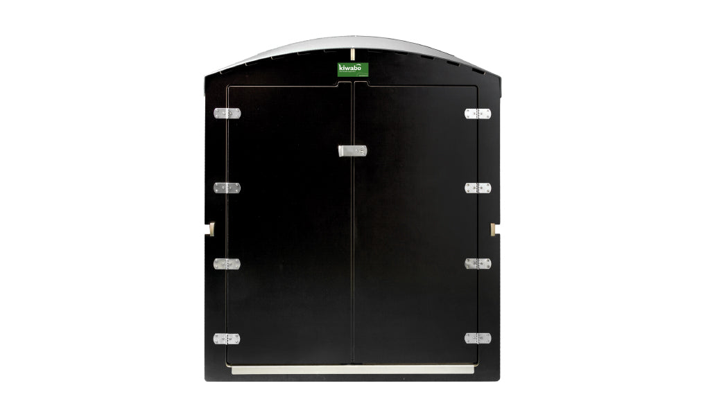 Schwarzer kiwabo XXL Insektenkasten mit Doppeltür und silbernen Scharnieren vor weißem Hintergrund