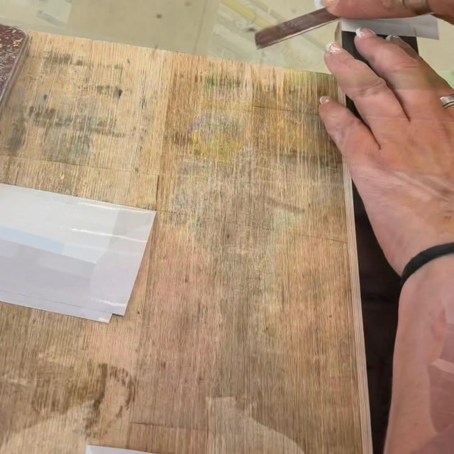 Hinter jeder Kiwabo steckt mehr als Holz und Metall. 🙏

Ein Teil...